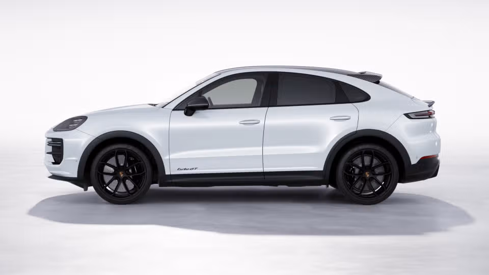2025 Porsche Cayenne Turbo GT in Laval, Quebec - 2 - w320h240px