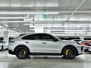 Porsche Cayenne Turbo GT 2025 à Laval, Québec - 2 - w320h240px
