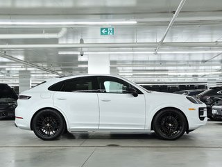 Porsche Cayenne Coupe 2026 à Laval, Québec - 2 - w320h240px