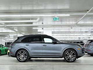 Porsche Cayenne  2026 à Laval, Québec - 2 - w320h240px