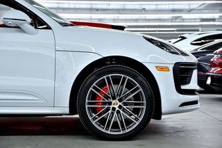 2023 Porsche Macan S in Laval, Quebec - 6 - w320h240px