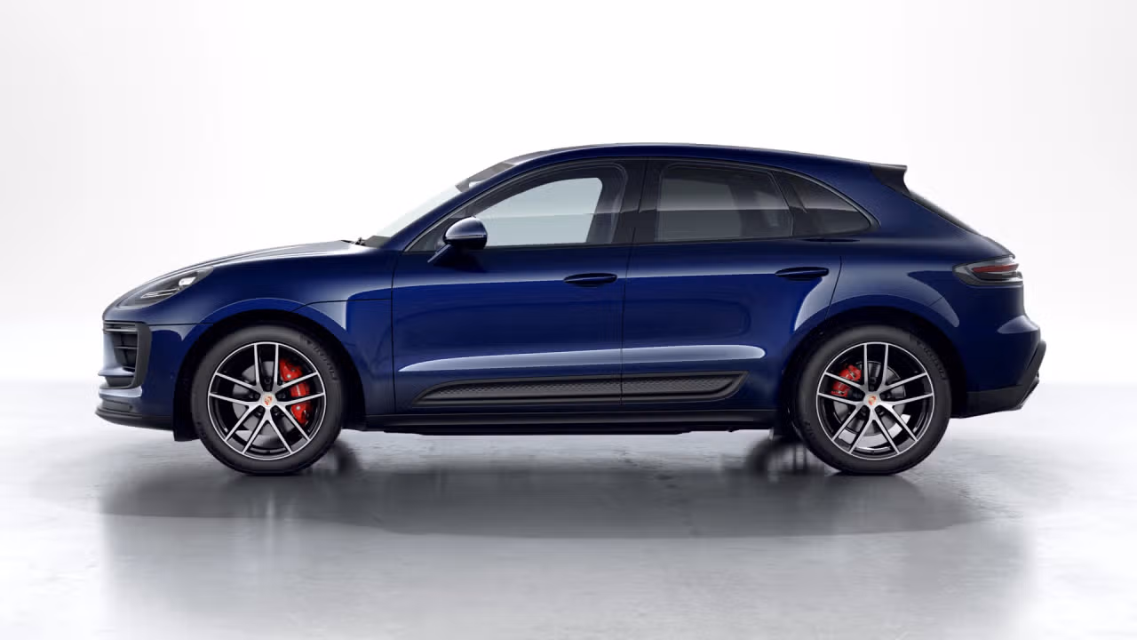 2023 Porsche Macan S in Laval, Quebec - 2 - w320h240px