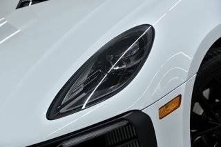 Porsche Macan GTS 2023 à Laval, Québec - 5 - w320h240px