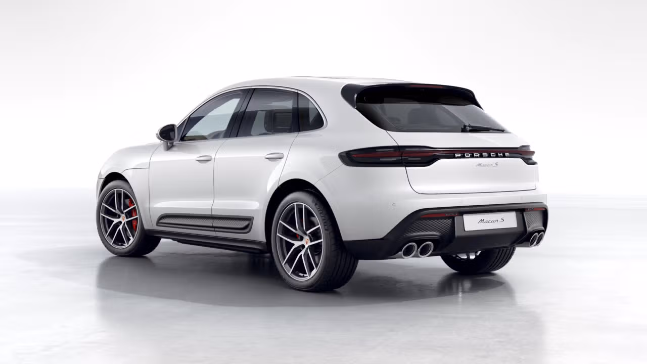 2023 Porsche Macan S in Laval, Quebec - 3 - w320h240px