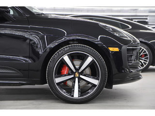 2024 Porsche Macan S AWD / Air Suspension / Sport Exhaust / Hitch in Laval, Quebec - 6 - w320h240px