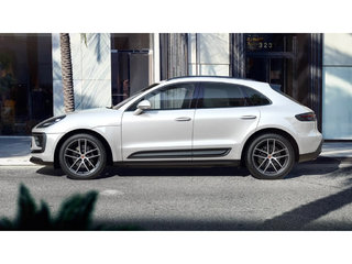 2024 Porsche Macan AWD / BOSE / Trailer Hitch / Premium Pack Plus in Laval, Quebec - 2 - w320h240px
