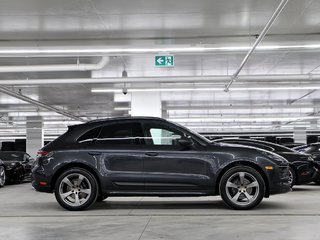 2024 Porsche Macan AWD / Premium Plus Package / Air Suspension / BOSE in Laval, Quebec - 2 - w320h240px