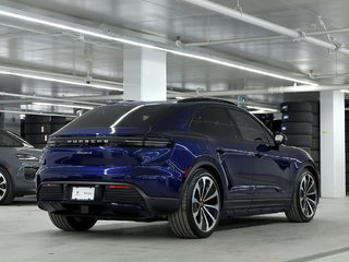 2024 Porsche Macan Electric AWD / Premium / Sport Chrono / Rear Axle in Laval, Quebec - 3 - w320h240px