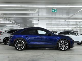 2024 Porsche Macan Electric AWD / Premium / Sport Chrono / Rear Axle in Laval, Quebec - 2 - w320h240px