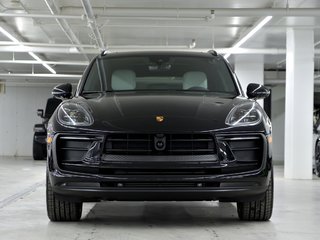 Porsche Macan AWD / Premium Package Plus / BOSE 2024 à Laval, Québec - 5 - w320h240px