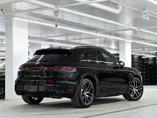2024 Porsche Macan AWD in Laval, Quebec - 3 - w320h240px