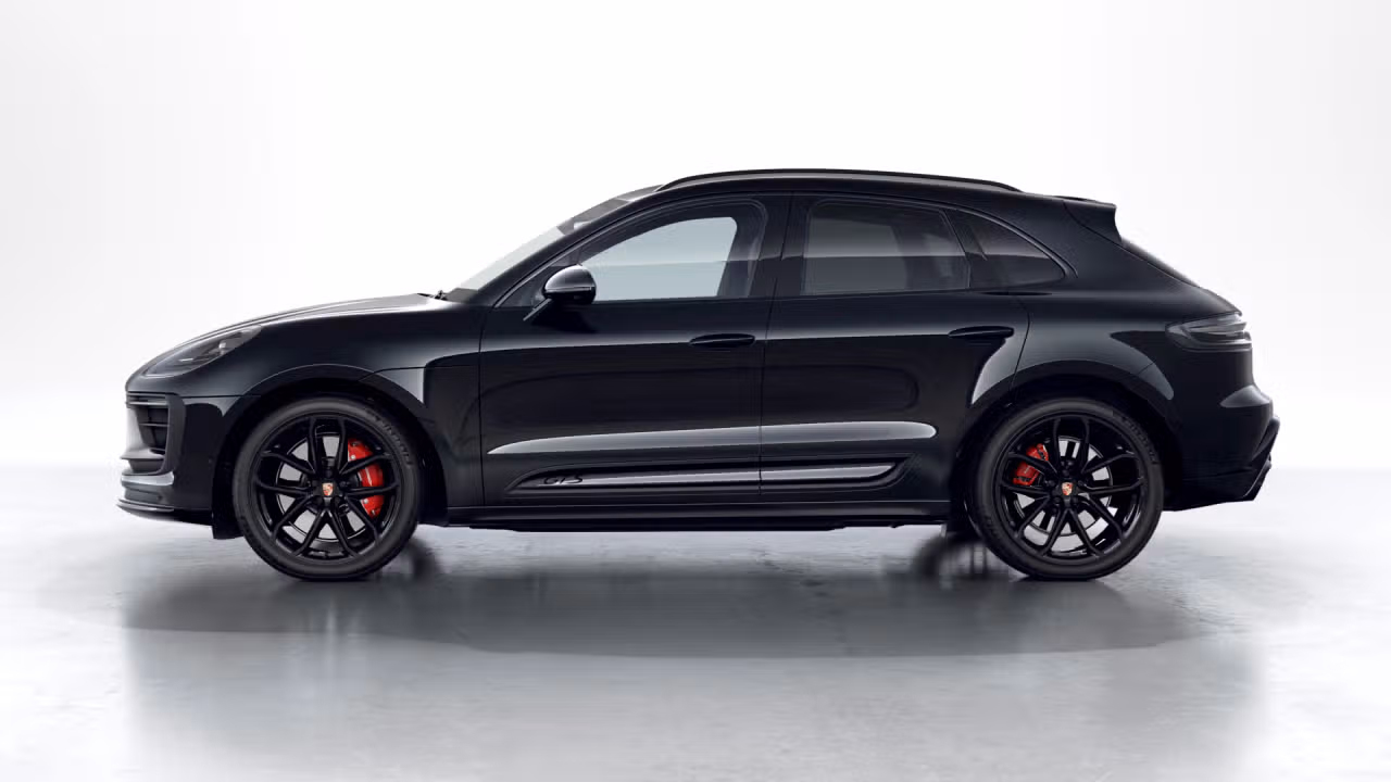 2024 Porsche Macan GTS in Laval, Quebec - 2 - w320h240px