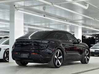 2025 Porsche Macan Turbo / Premium Pack / Sport Chrono / Rear Axle in Laval, Quebec - 3 - w320h240px