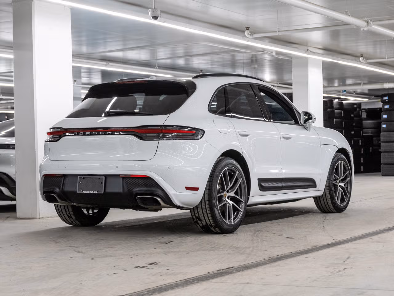 2025 Porsche Macan 2025 Porsche Macan / BOSE / PASM / Panoramic Roof in Laval, Quebec - 5 - w320h240px