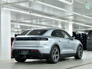 Porsche Macan Electric 4S 2025 à Laval, Québec - 3 - w320h240px