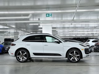 Porsche Macan  2025 à Laval, Québec - 2 - w320h240px