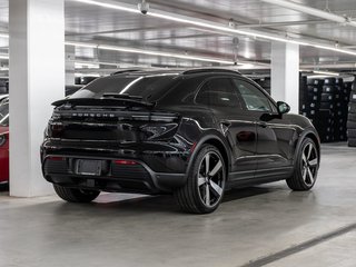 Porsche Macan 4 Electrique 2025 à Laval, Québec - 3 - w320h240px