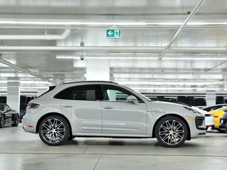 Porsche Macan  2025 à Laval, Québec - 2 - w320h240px