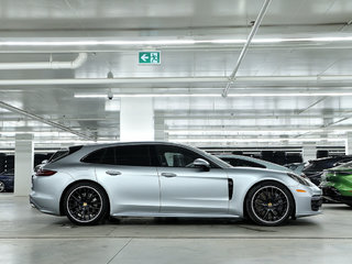 Porsche Panamera 4 Sport Turismo AWD / BOSE / SportDesign 2018 à Laval, Québec - 2 - w320h240px