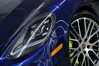 Porsche Panamera 4 E-HYBRID 2022 à Laval, Québec - 2 - w320h240px