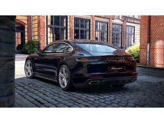 2023 Porsche Panamera AWD / Premium Package / Air Suspension / Rear Axle in Laval, Quebec - 3 - w320h240px