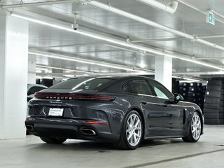 2024 Porsche Panamera 4 AWD / Premium Package / ACC / BOSE in Laval, Quebec - 3 - w320h240px