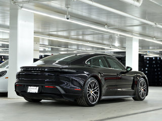 Porsche Taycan 4S Sedan / Premium Package / BOSE / Sport Chrono 2020 à Laval, Québec - 4 - w320h240px