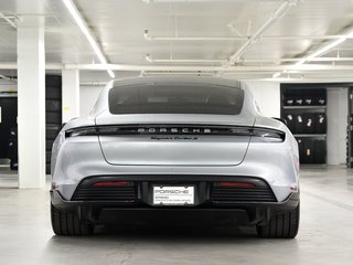 Porsche Taycan Turbo S 2020 à Laval, Québec - 4 - w320h240px