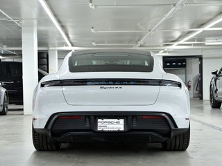 2023 Porsche Taycan 4S AWD / Premium Package / Rear Axle / BOSE in Laval, Quebec - 4 - w320h240px
