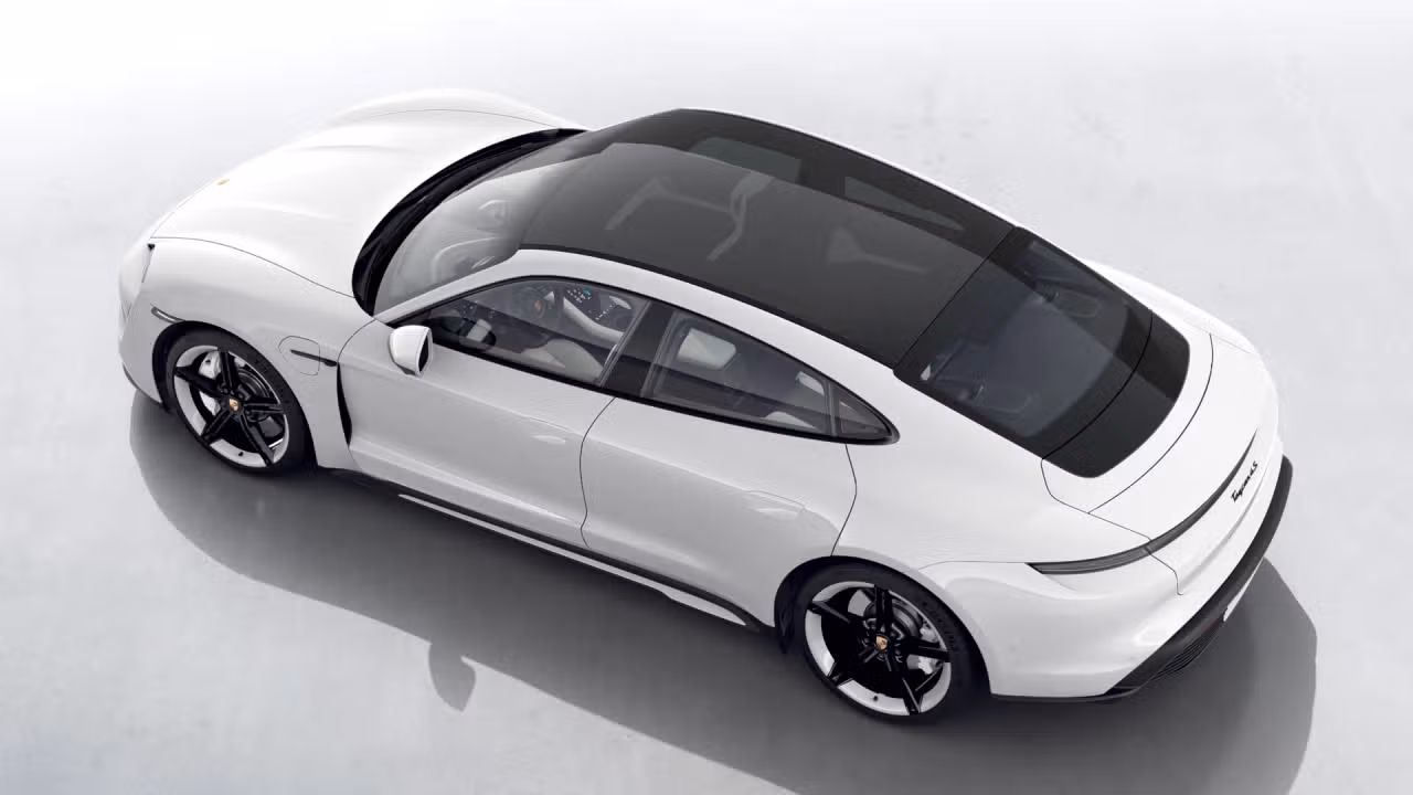 2024 Porsche Taycan 4S in Laval, Quebec - 4 - w320h240px