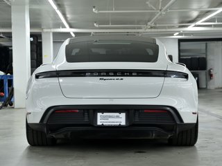 Porsche Taycan 4S 2024 à Laval, Québec - 4 - w320h240px