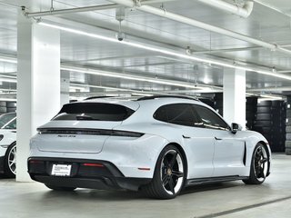 2024 Porsche Taycan GTS Sport Turismo in Laval, Quebec - 3 - w320h240px