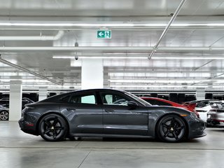 2025 Porsche Taycan 4S / Premium Package / Rear Axle / Sport Chrono in Laval, Quebec - 2 - w320h240px