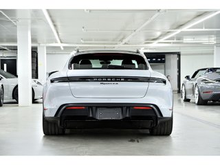 2025 Porsche Taycan 4S Cross Turismo AWD / Premium + Performance Pack in Laval, Quebec - 4 - w320h240px