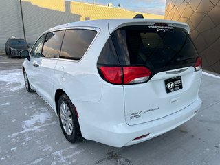 2021 Chrysler Grand Caravan SE in Winnipeg, Manitoba - 3 - px