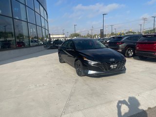 2022 Hyundai Elantra Hybrid Ultimate in Winnipeg, Manitoba - 3 - px