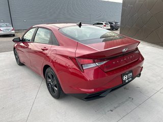 2022 Hyundai Elantra Preferred in Winnipeg, Manitoba - 3 - px