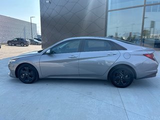 2023 Hyundai Elantra Preferred in Winnipeg, Manitoba - 2 - px