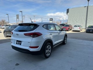 2017 Hyundai Tucson BASE in Winnipeg, Manitoba - 3 - px