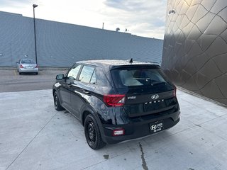 2022 Hyundai Venue Essential in Winnipeg, Manitoba - 3 - px