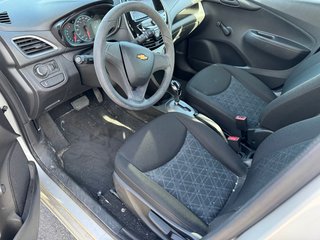 2022 Chevrolet Spark LS Carplay Caméra de recul Bluetooth in Sainte-Julie, Quebec - 3 - w320h240px