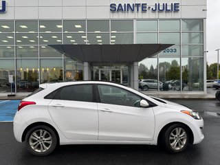 2013 Hyundai Elantra GT GLS Toit pano Sièges chauffants Bluetooth in Sainte-Julie, Quebec - 2 - w320h240px