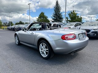 2010 Mazda MX-5 GS in Sainte-Julie, Quebec - 3 - w320h240px