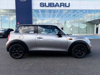 MINI Cooper Hardtop BASE 2016 à Sainte-Julie, Québec - 6 - w320h240px