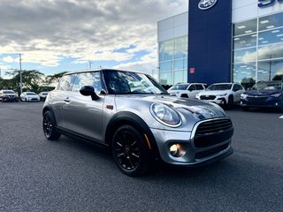 MINI Cooper Hardtop BASE 2016 à Sainte-Julie, Québec - 3 - w320h240px