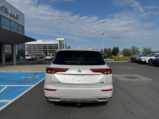 2022 Mitsubishi Outlander SEL AWD Cuir Toit pano Volant chauffant in Sainte-Julie, Quebec - 5 - w320h240px