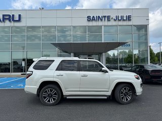 2020 Toyota 4Runner Limited 4WD Cuir Navi JBL Toit ouvrant in Sainte-Julie, Quebec - 2 - w320h240px
