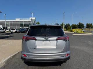 Toyota RAV4 LE Sièges chauffants Caméra de recul Bluetooth 2016 à Sainte-Julie, Québec - 5 - w320h240px
