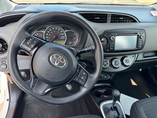 Toyota Yaris Hatchback LE Bluetooth Caméra de recul 2018 à Sainte-Julie, Québec - 3 - w320h240px