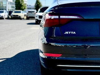 2021 Volkswagen Jetta Highline in Sainte-Julie, Quebec - 6 - w320h240px